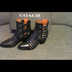 CHRISTMAS SALE - HOT DEAL!   COACH Phoebe Boots